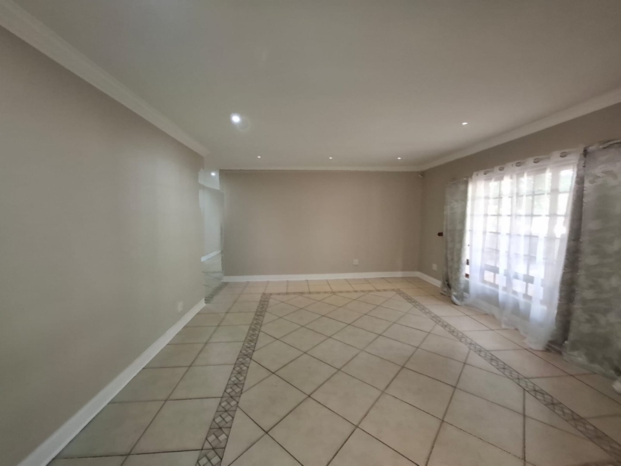 4 Bedroom Property for Sale in Safari Gardens North West
